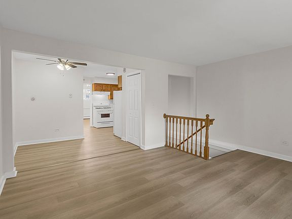 4th image of 36 King Arthur Ct APT 6