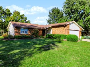 180 Roundelay Dr, Franklin, IN 46131