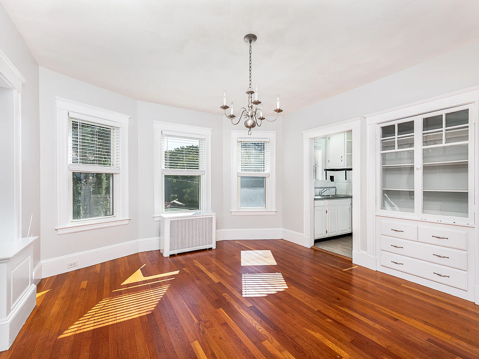 2 bed, 1176 sqft, $2,950 — Photo 4