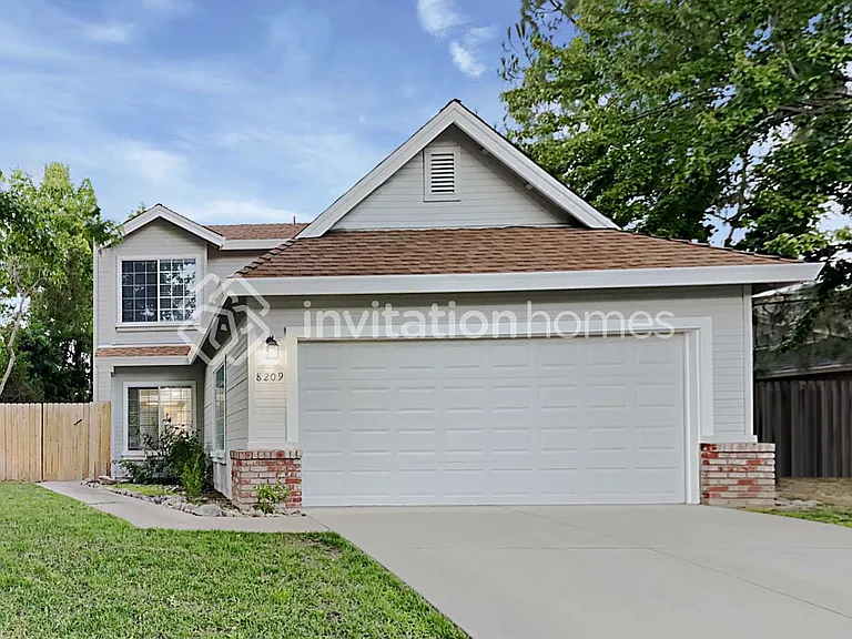 8209 Filifera Way — Photo 1
