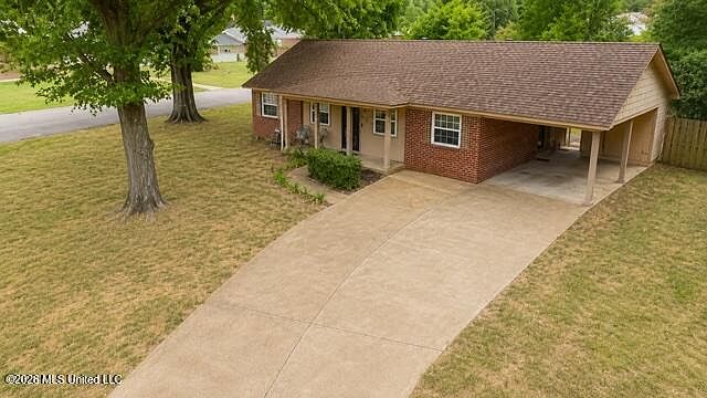 1st image of 2117 Brookhaven Dr
