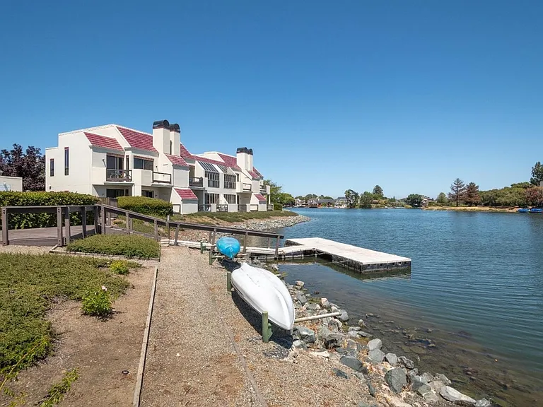 105 Shorebird Cir #15 — Photo 11