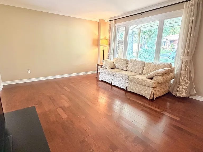 2150 Herridge Dr — Photo 9