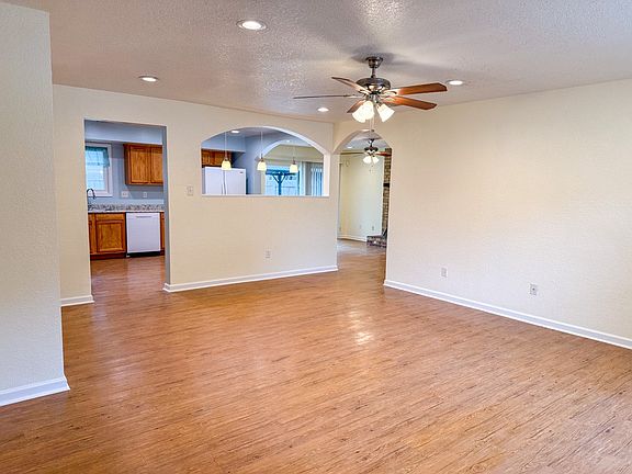 2nd image of 4068 Barkleaf Dr
