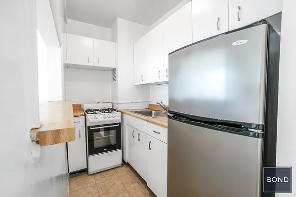 Rented by Bond New York | media 2