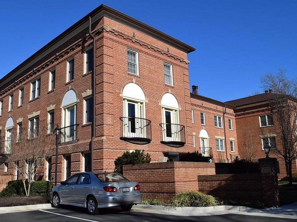 1st image of 1211 N Pitt St APT 2A