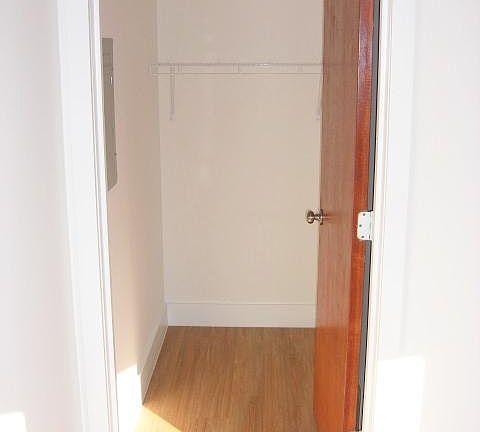 5th image of 2713 W Girard Ave #2F