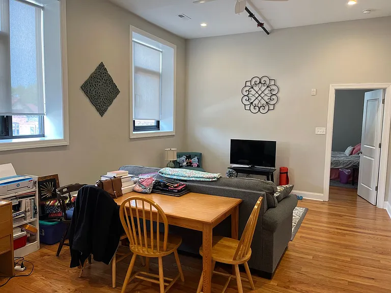201 York Road — Photo 9