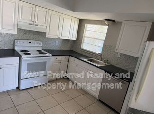 1002 SE 12th Ter APT G, Cape Coral, FL 33990