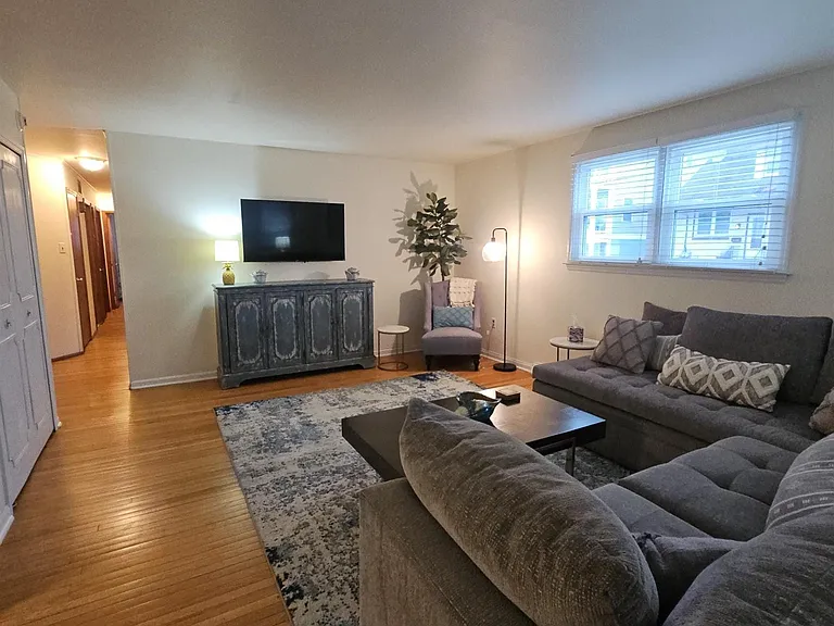 6901 Ventnor Ave #2 — Photo 18