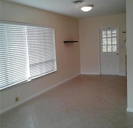 5th image of 1728 NE 17th Way