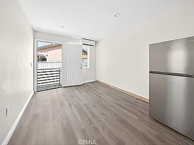 14833 Nordhoff St — Photo 5