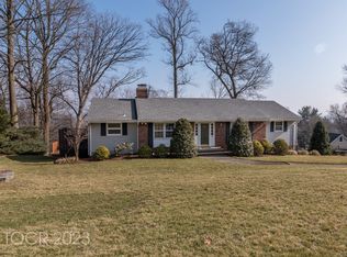 61 Hillcrest Ave, Hawthorne, NJ 07506