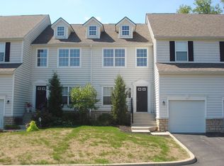 9211 Walker Park Dr, Columbus, OH 43240