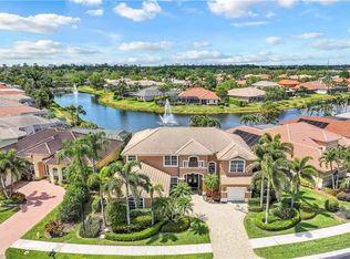 4943 Rustic Oaks Cir, Naples, FL 34105