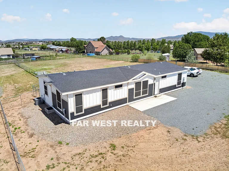 7170 E Moonlit Dr — Photo 2