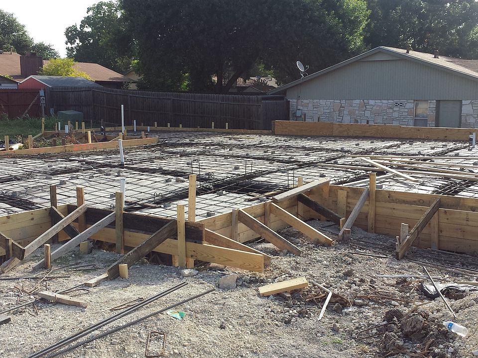 1st image of 6131 Pecan Trail St