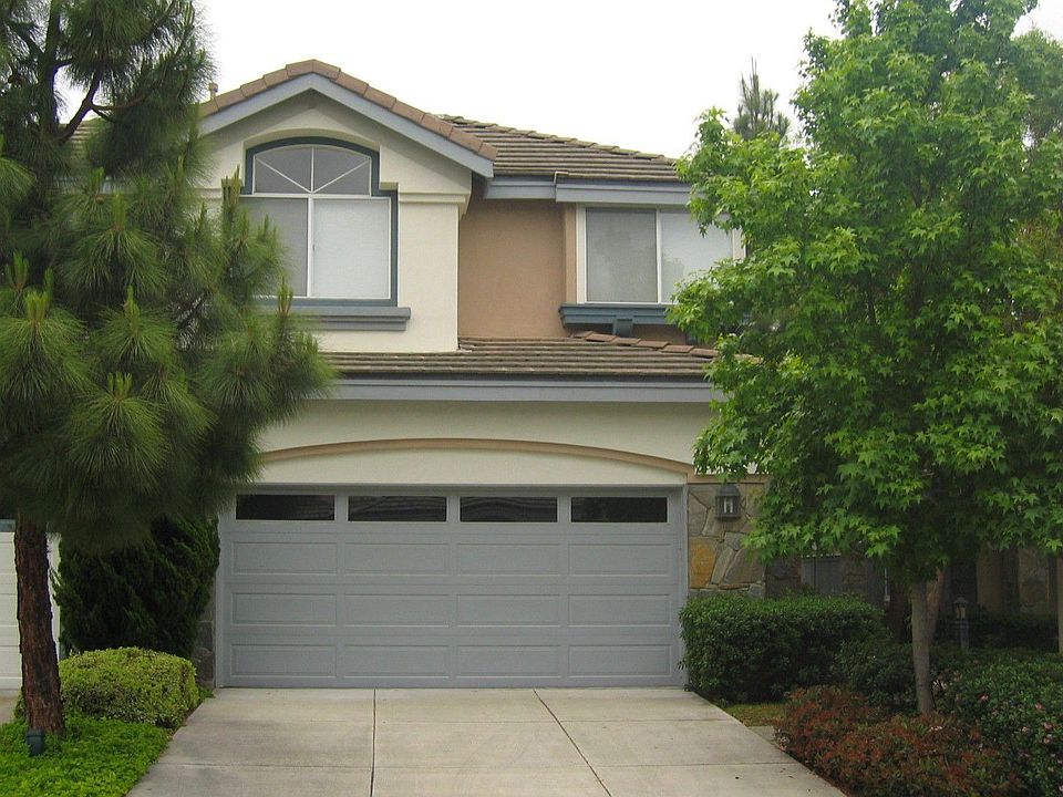 Front of 67 Stoney Pointe