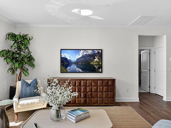 6th image of this home
