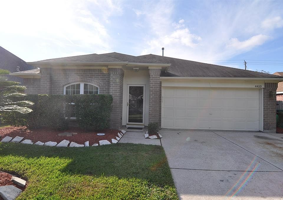 1st image of 4410 Plover Dr