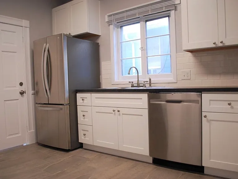 711 E Platte Ave #1 — Photo 6