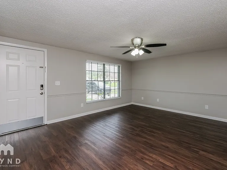 16023 Eagle River Way — Photo 4