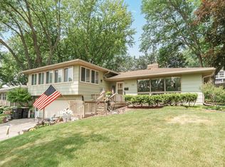 212 Acker Pkwy, Deforest, WI 53532