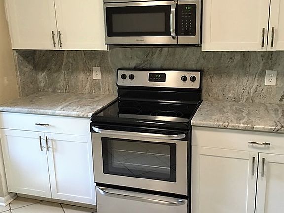 New Stove and Microwave