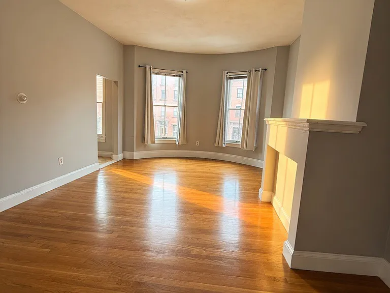 669 Massachusetts Ave #2 — Photo 1