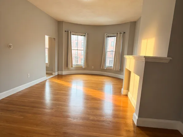 669 Massachusetts Ave, Boston, MA