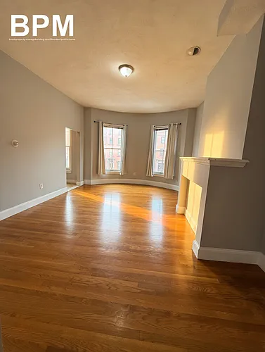 669 Massachusetts Ave #2 Photo 1