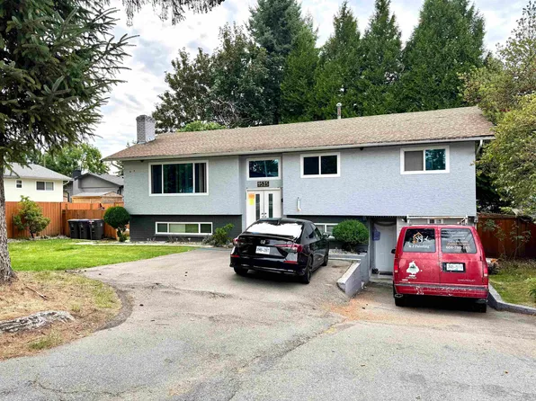 9525 125a St, Surrey, BC V3V 4Z3