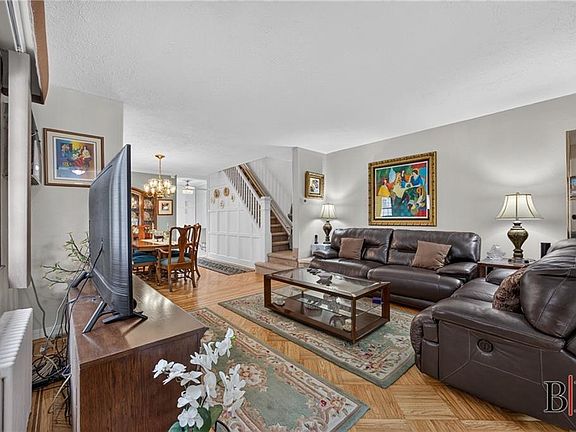 5th image of 1507 E 58th St