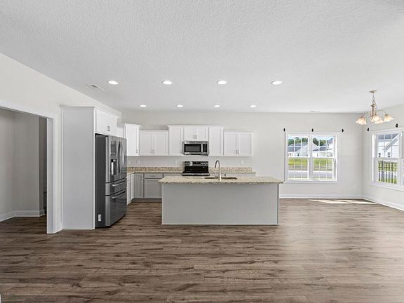 5th image of 807 Maritime Way