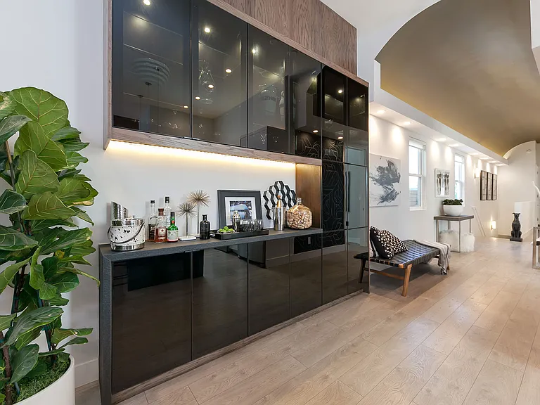 1082 S Van Ness Ave #1082 — Photo 11