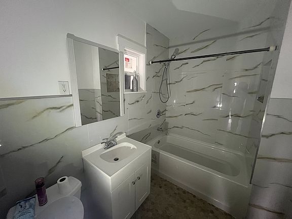 4th image of 123 N 10th Ave Floor 2