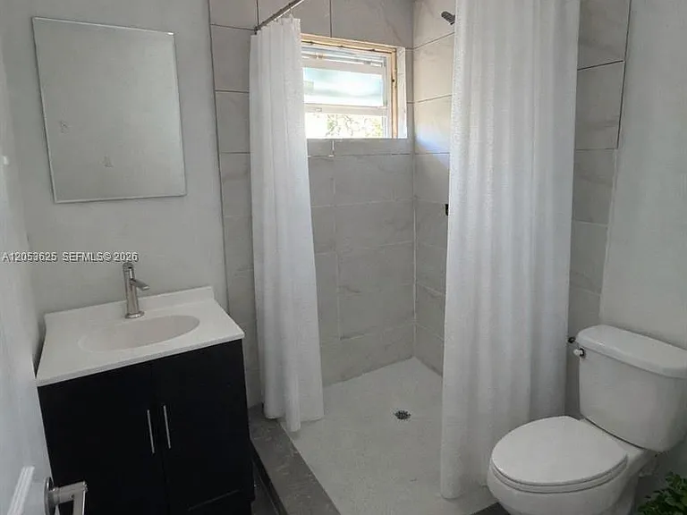 6875 NW 4th Ave #B — Photo 4