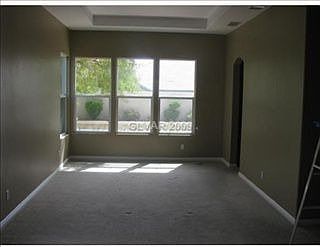 2nd image of 300 Nottinghill Gate Ct