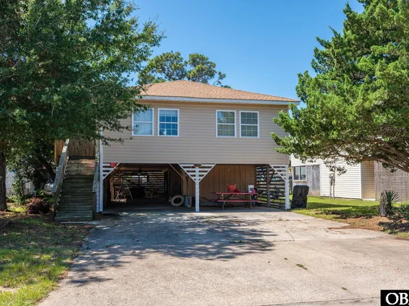 2012 Newport News St, Kill Devil Hills, NC 27948