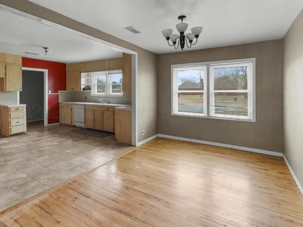 1610 Graham St, Wellington, TX 79095