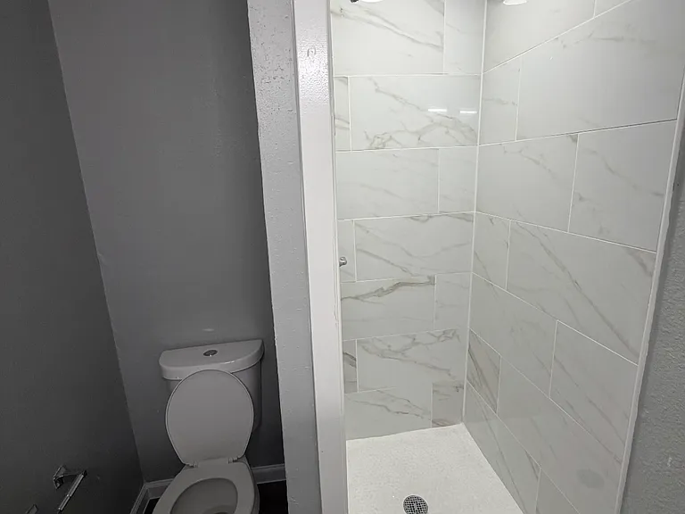 2711 Mulberry Ln — Photo 8