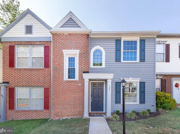 107 Wind Ridge Dr, Stafford, VA 22554