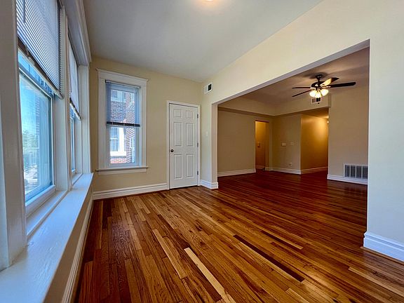 4th image of 714 Westgate Ave #2