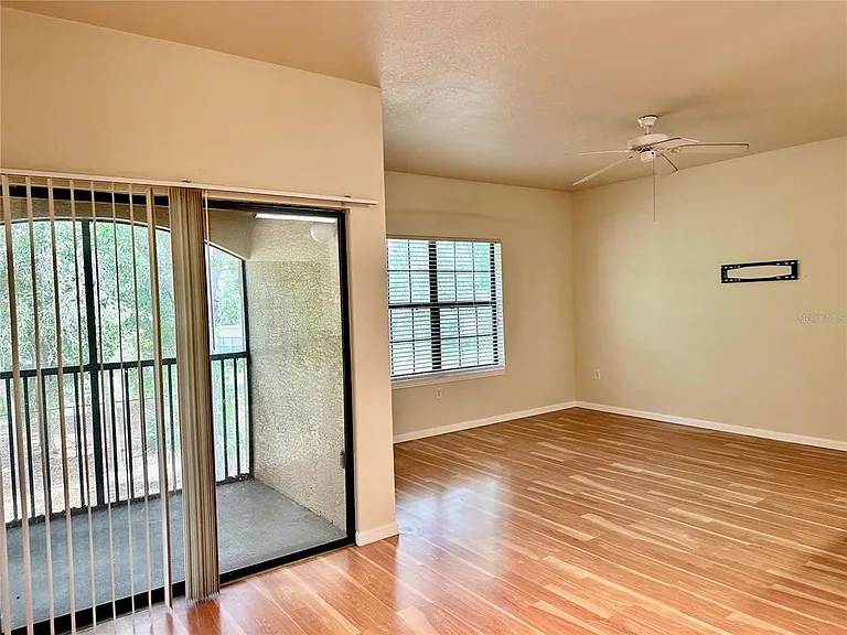 2141 Portofino Pl #2827 — Photo 4
