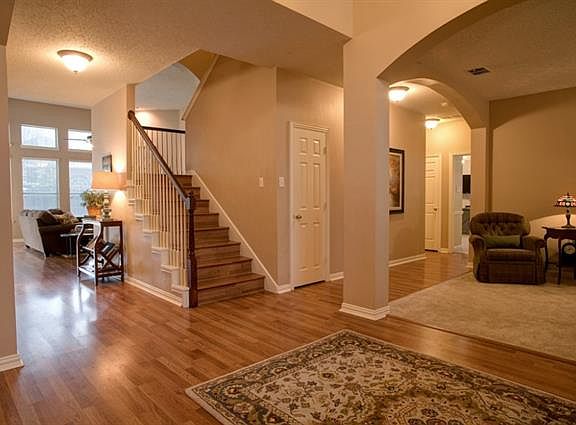 5th image of 5904 Fox Glen Ln