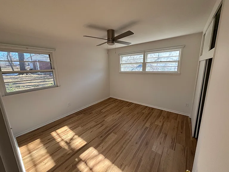 5321 Ravensworth Rd — Photo 12