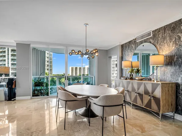 21150 Point Pl APT 702, Aventura, FL 33180