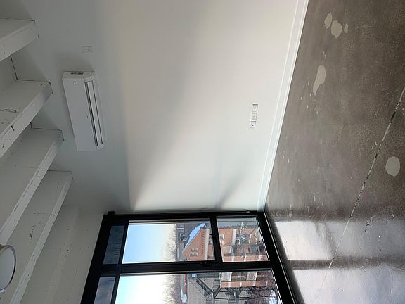 5th image of 5051 N Broadway St #1102