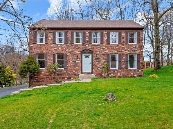429 Limestone Dr, Bethel Park, PA 15102