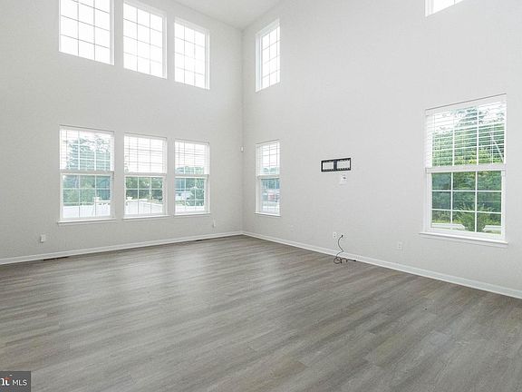 3rd image of 9003 Walnut Hill Rd